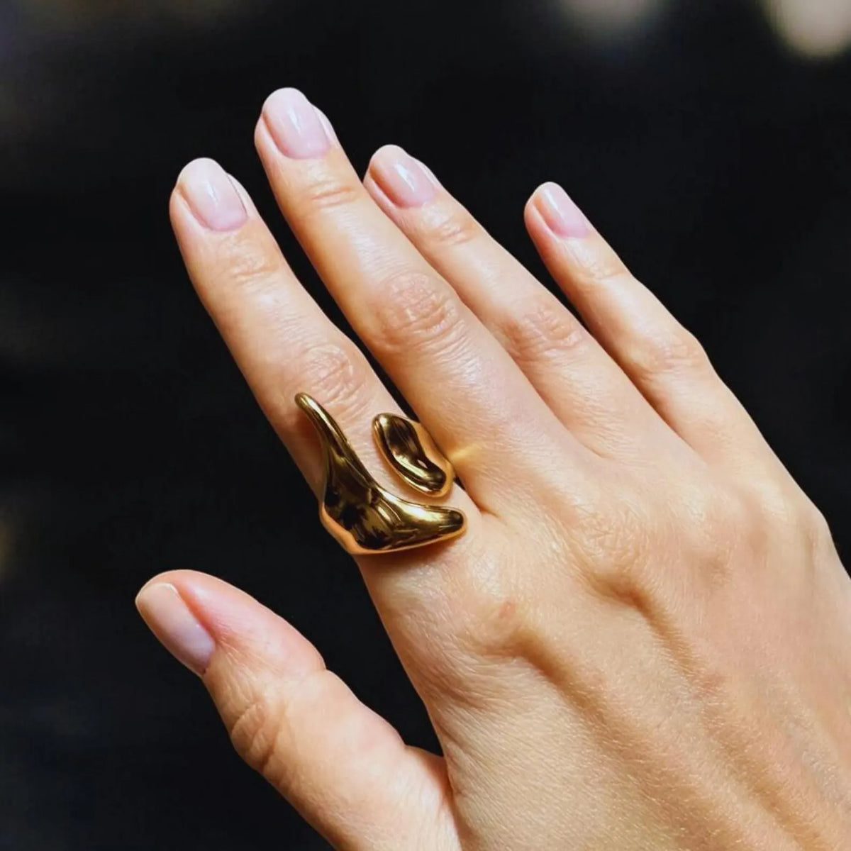 Lyora Ring